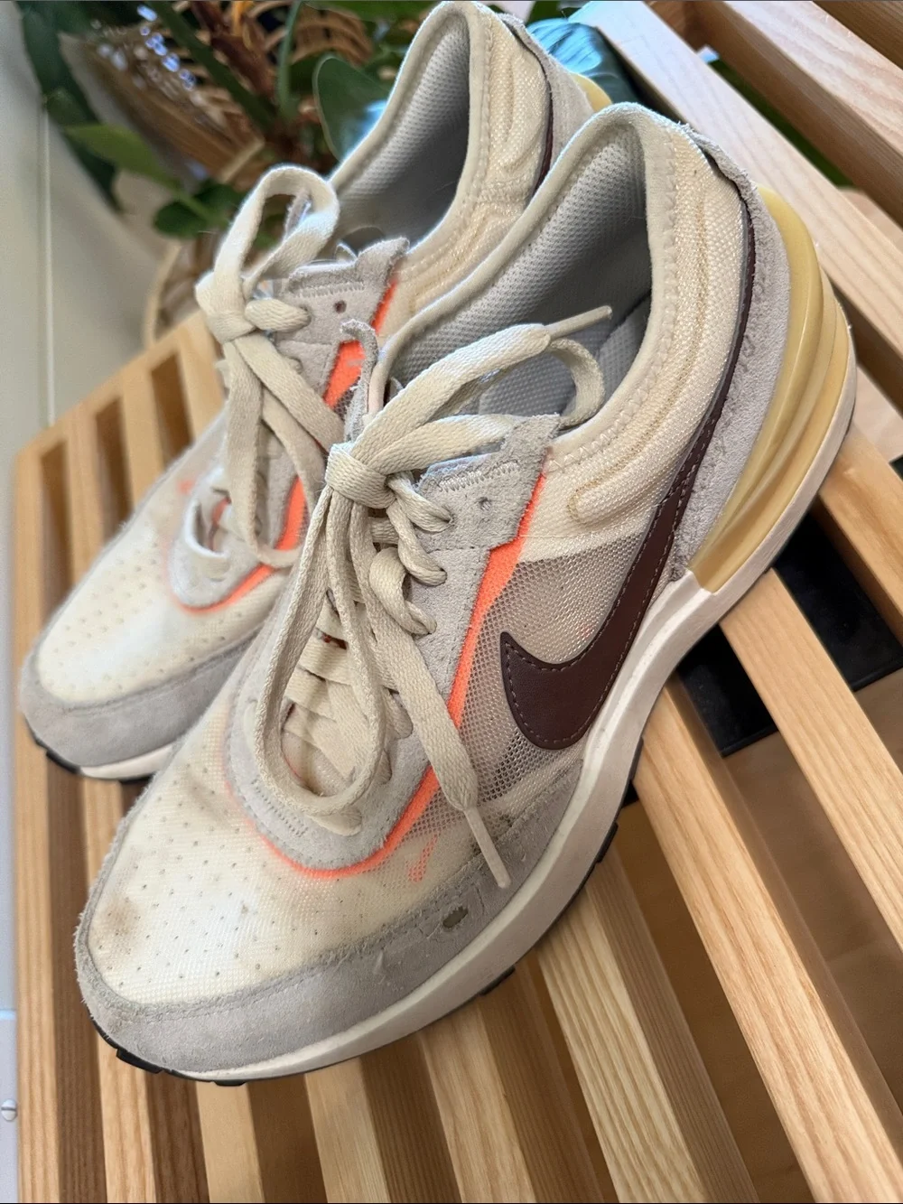 Nike waffle shoes